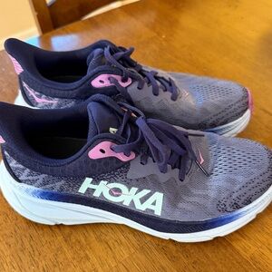 Hoka Women's Challenger 7 Purple and Pink Athletic Shoes
